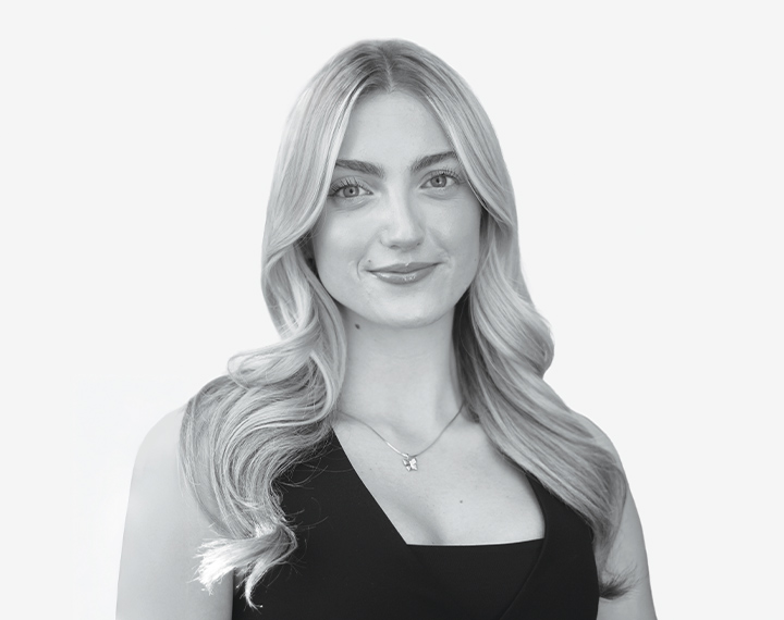 sophie-headshot